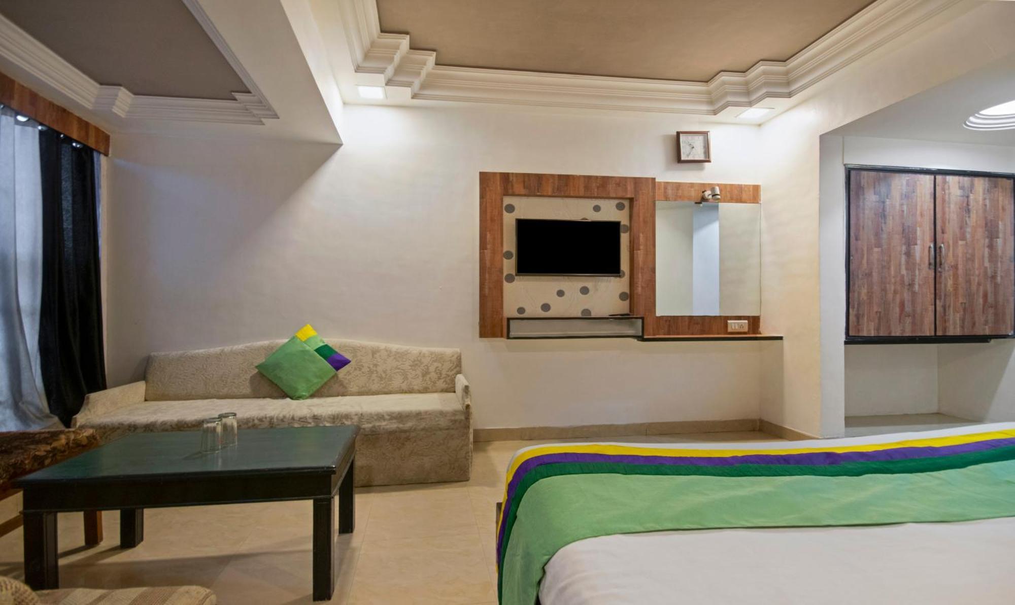 Itsy Hotels Shree Krishna Palace Αχμπανταμπάντ Εξωτερικό φωτογραφία