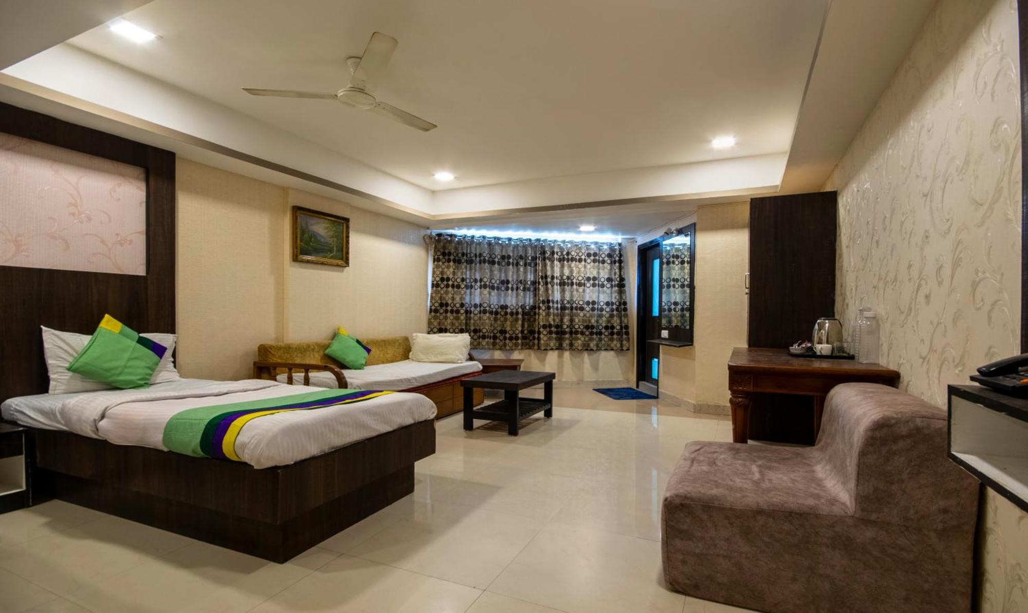 Itsy Hotels Shree Krishna Palace Αχμπανταμπάντ Εξωτερικό φωτογραφία